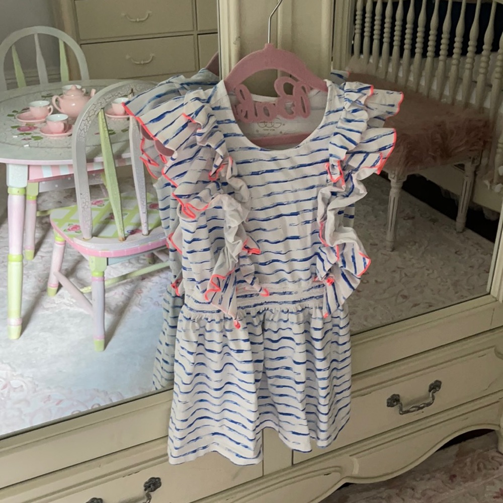 Girls dress